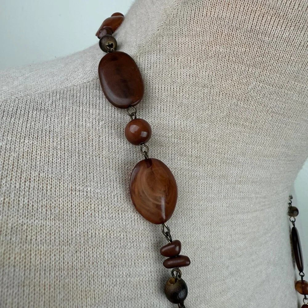 Brown Plastic Link Necklace 29